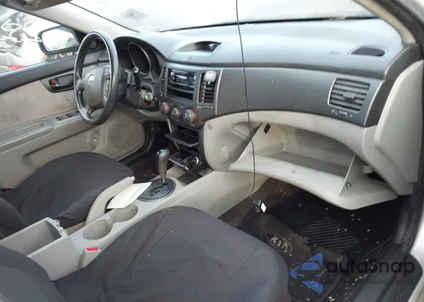 2009 Kia Optima Lx z USA, uszkodzony, nr VIN KNAGE228X95290114